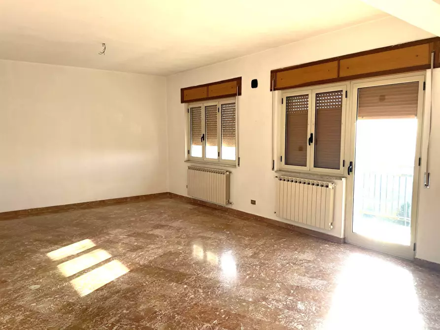 Immagine 9 di Appartamento in vendita  in via Roma 200 a Spezzano Della Sila