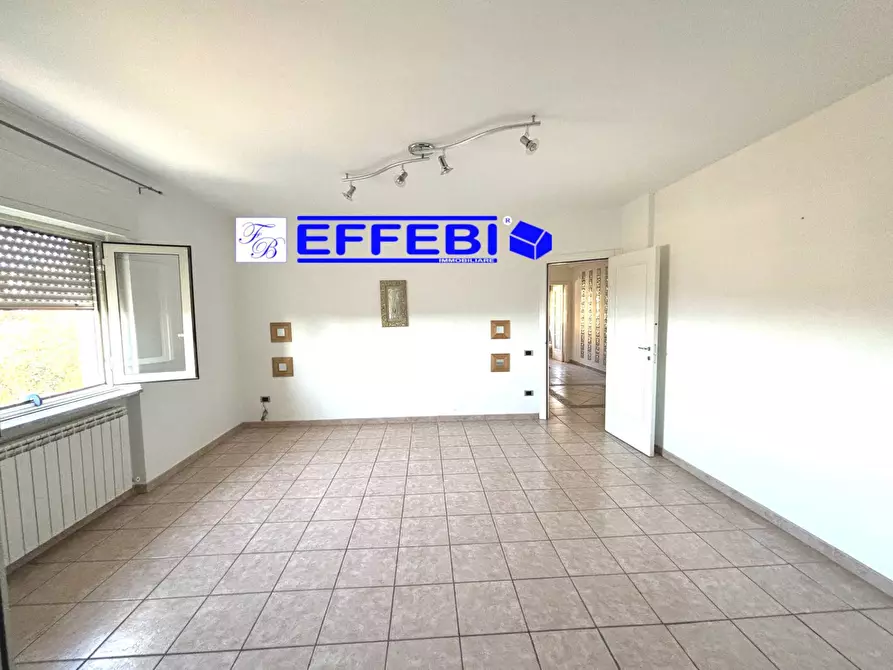 Immagine 8 di Appartamento in vendita  in via Fausto Gullo 69 a Casali Del Manco