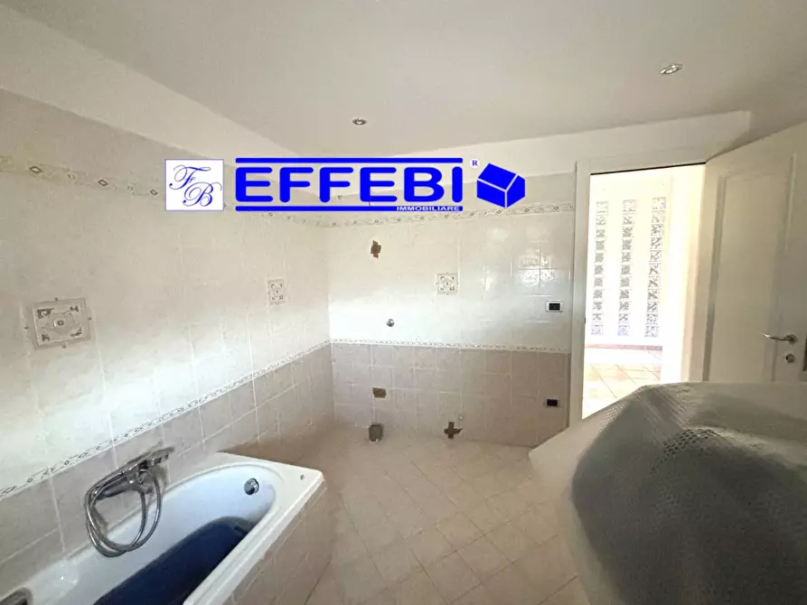 Immagine 15 di Appartamento in vendita  in via Fausto Gullo 69 a Casali Del Manco