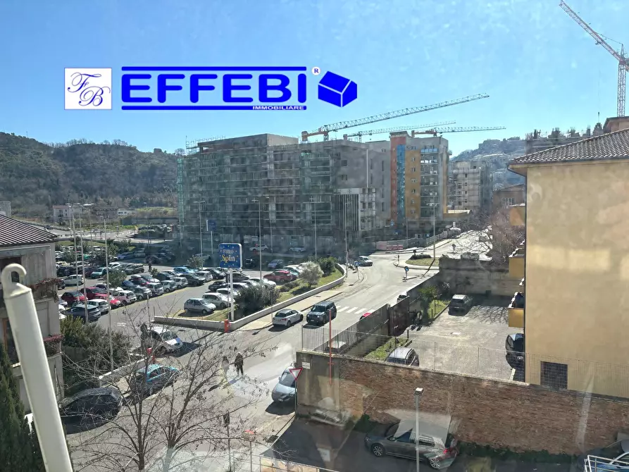 Immagine 8 di Ufficio in vendita  in viale Mancini a Cosenza