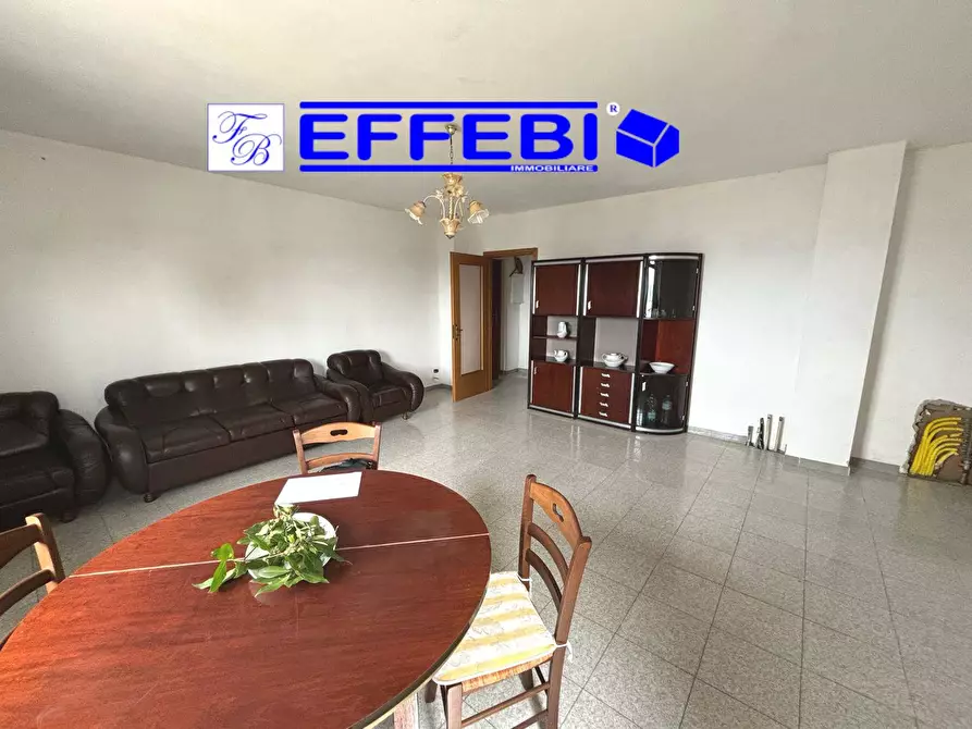 Immagine 6 di Appartamento in vendita  in via Fausto Gullo a Spezzano Della Sila