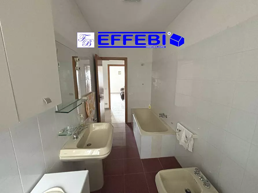 Immagine 8 di Appartamento in vendita  in via Fausto Gullo a Spezzano Della Sila