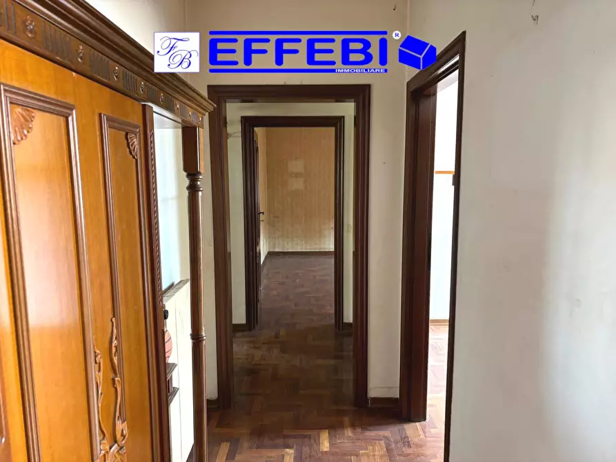 Immagine 12 di Appartamento in vendita  in via Hipponion 2 a Cosenza