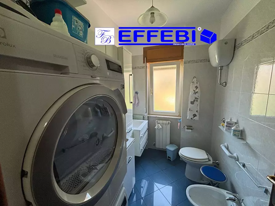 Immagine 14 di Appartamento in vendita  in via Fausto Gullo 69 a Casali Del Manco