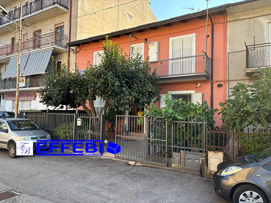 Immagine 2 di Appartamento in vendita  in via Sandro Pertini 24 a Spezzano Della Sila