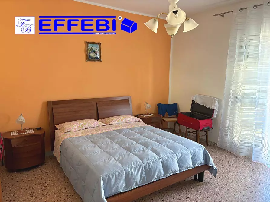 Immagine 10 di Appartamento in vendita  in via Sandro Pertini 24 a Spezzano Della Sila