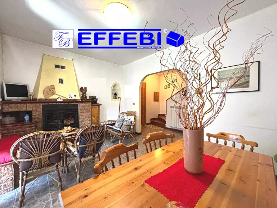 Immagine 3 di Agriturismo in vendita  in via roma 159 a Spezzano Della Sila