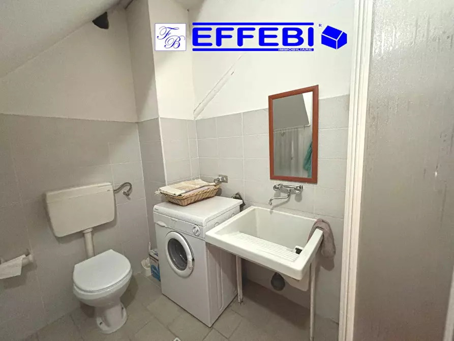 Immagine 4 di Agriturismo in vendita  in via roma 159 a Spezzano Della Sila