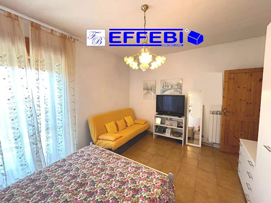 Immagine 10 di Agriturismo in vendita  in via roma 159 a Spezzano Della Sila