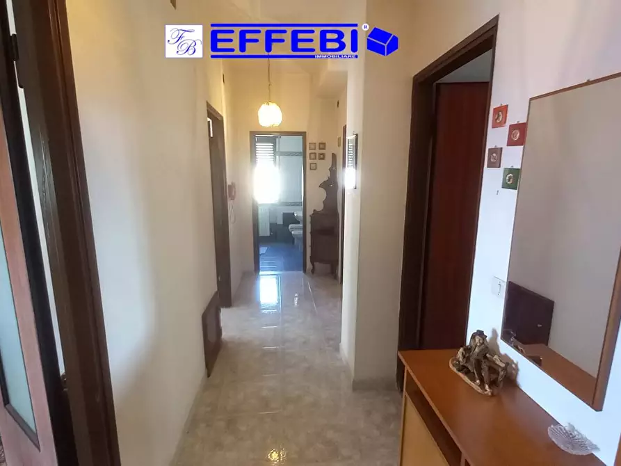 Immagine 3 di Appartamento in vendita  in via Aldo Moro 49 a Spezzano Della Sila