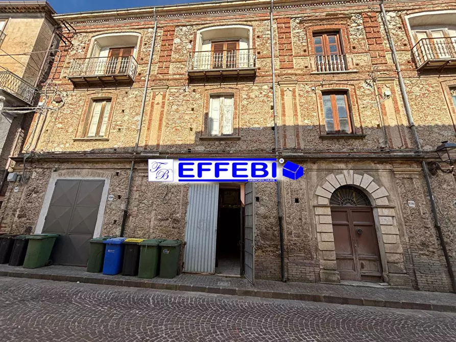 Immagine 2 di Locale commerciale in vendita  in via Roma Spezzano Piccolo 58 a Casali Del Manco