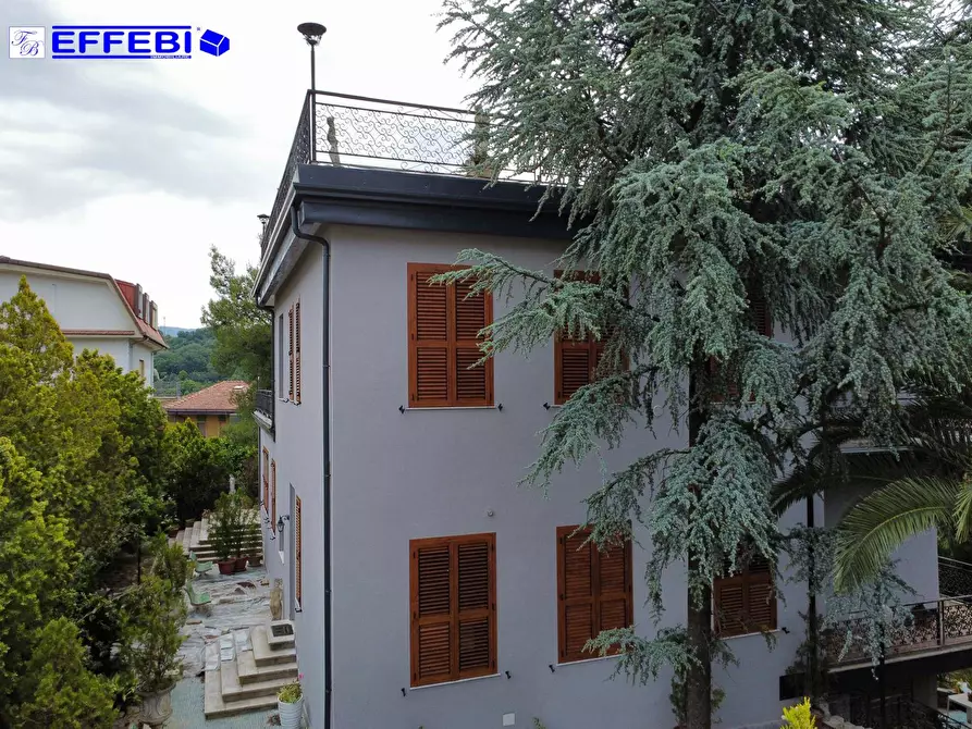 Immagine 2 di Villa in vendita  in via Don Milani a Altilia