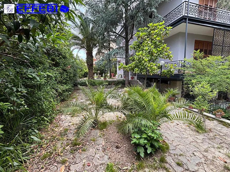 Immagine 5 di Villa in vendita  in via Don Milani a Altilia