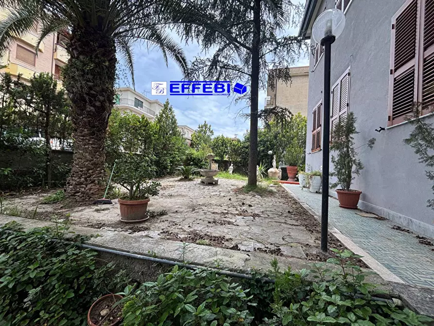 Immagine 30 di Villa in vendita  in via Don Milani a Altilia
