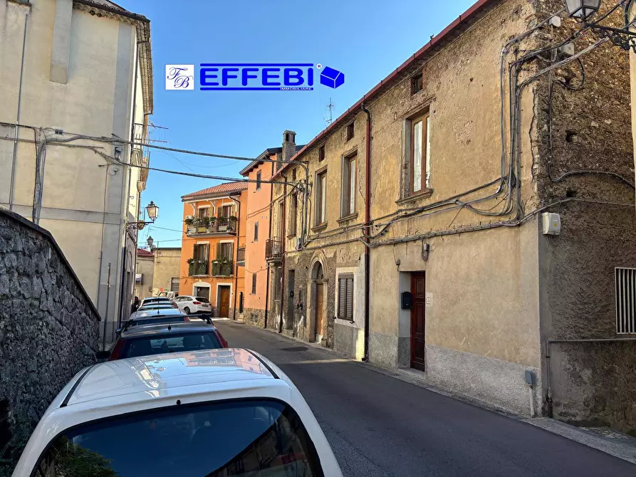 Immagine 2 di Appartamento in vendita  in via Roma 84 a Spezzano Della Sila