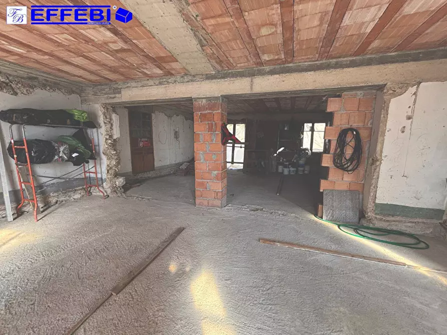 Immagine 5 di Appartamento in vendita  in via Roma 84 a Spezzano Della Sila