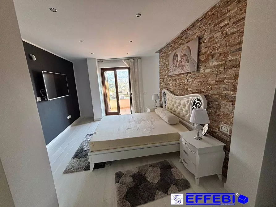 Immagine 13 di Casa semindipendente in vendita  in via Raffaello Sanzio 72 a Rende