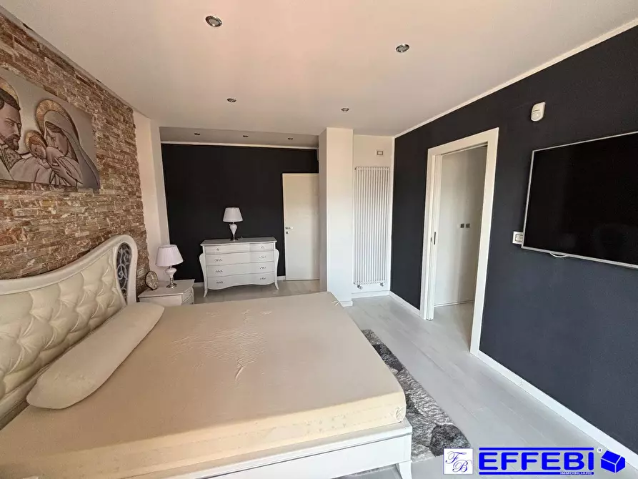 Immagine 14 di Casa semindipendente in vendita  in via Raffaello Sanzio 72 a Rende