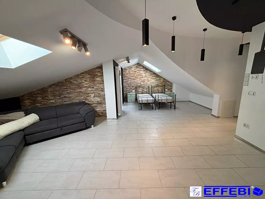 Immagine 19 di Casa semindipendente in vendita  in via Raffaello Sanzio 72 a Rende