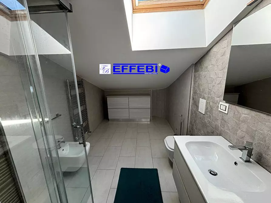 Immagine 21 di Casa semindipendente in vendita  in via Raffaello Sanzio 72 a Rende