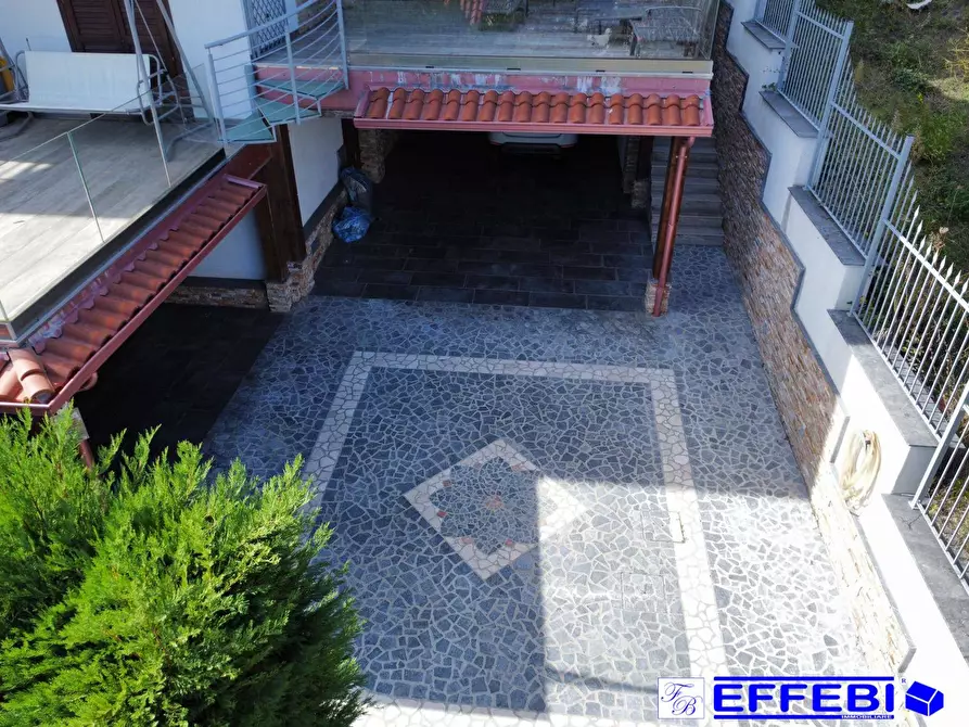 Immagine 26 di Casa semindipendente in vendita  in via Raffaello Sanzio 72 a Rende