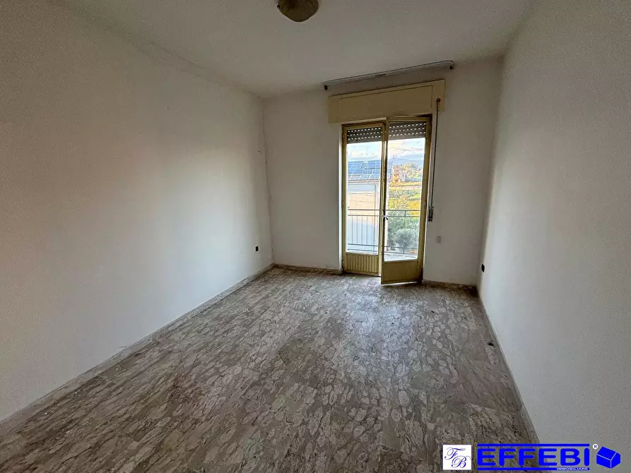 Immagine 11 di Appartamento in vendita  in via Vittorio Emanuele 168 a Roggiano Gravina