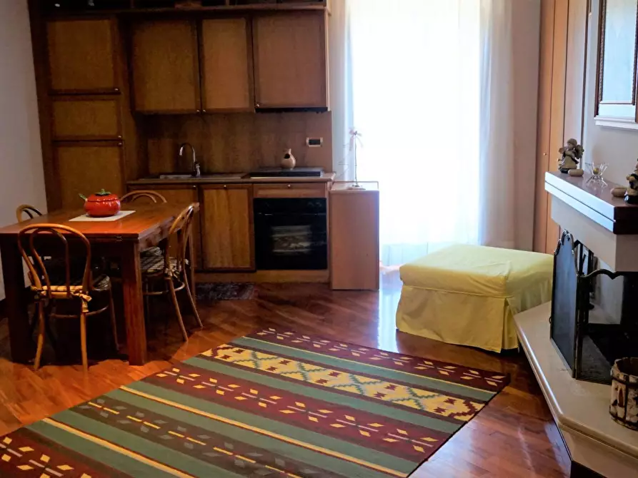 Immagine 3 di Appartamento in vendita  in via Roma 158 a Spezzano Della Sila