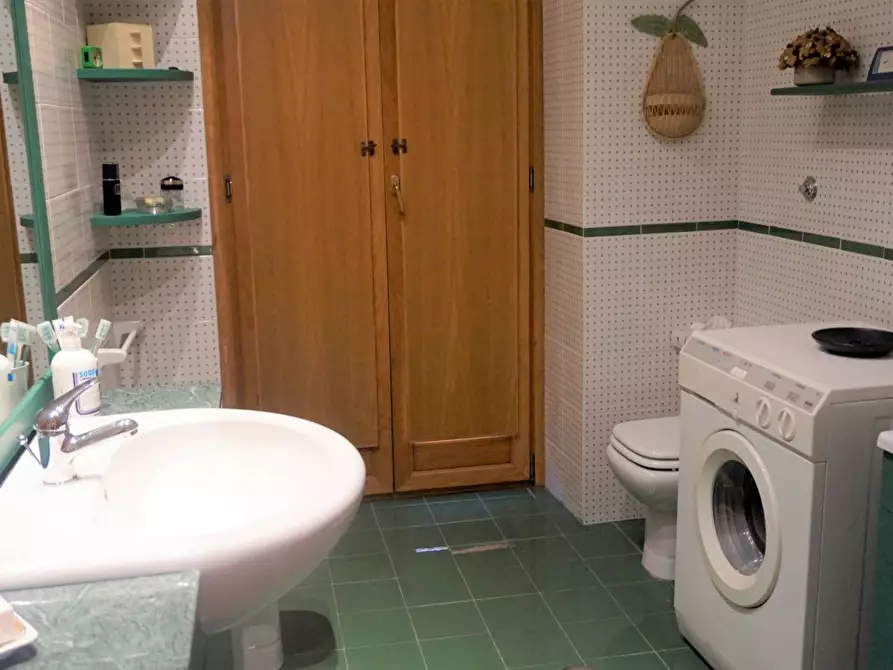 Immagine 6 di Appartamento in vendita  in via Roma 158 a Spezzano Della Sila