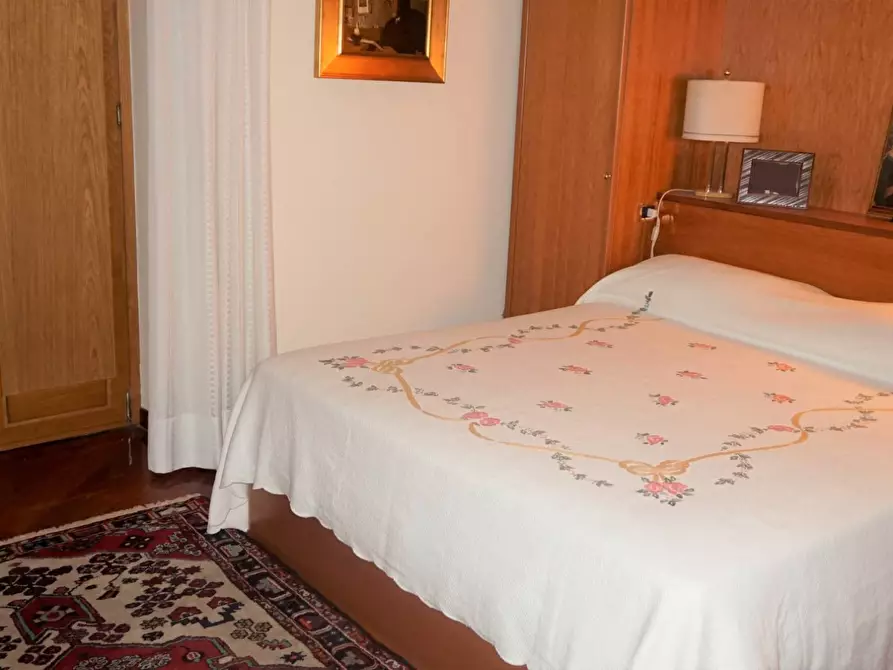 Immagine 4 di Appartamento in vendita  in via Roma 158 a Spezzano Della Sila