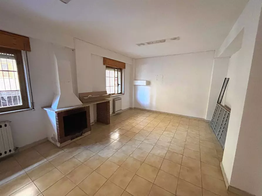 Immagine 5 di Appartamento in vendita  in via Michelangelo 10 a Spezzano Della Sila