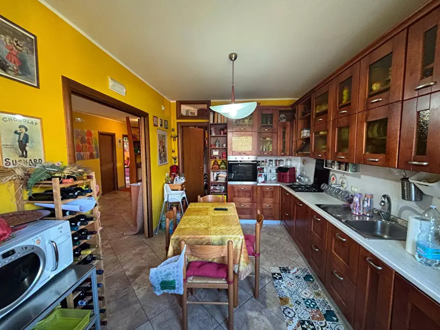 Immagine 6 di Appartamento in vendita  in via Roma 73 a Casali Del Manco