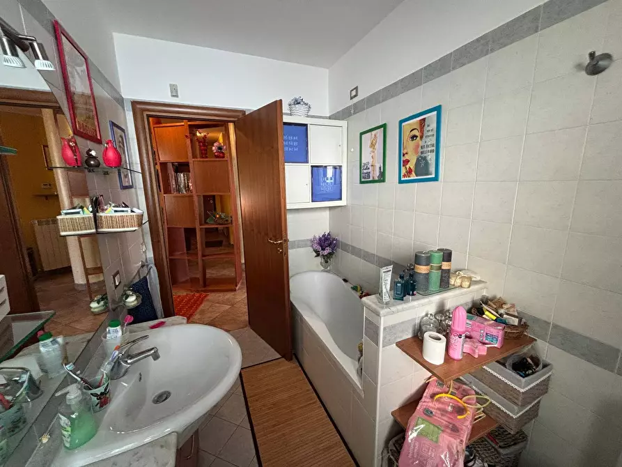 Immagine 9 di Appartamento in vendita  in via Roma 73 a Casali Del Manco