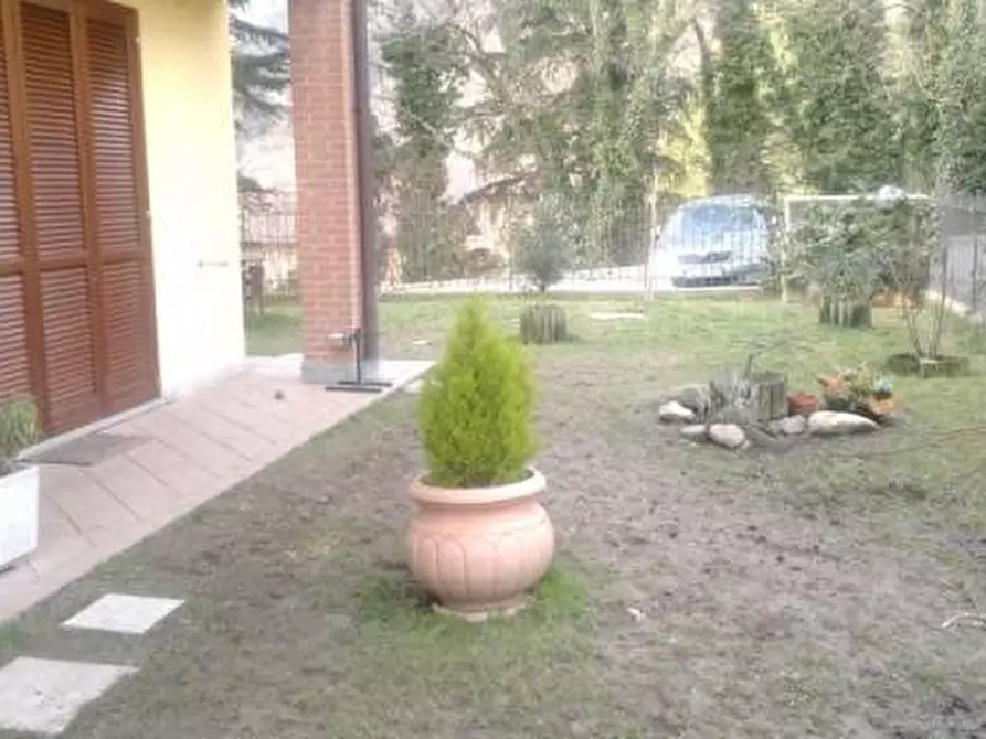Immagine 2 di Appartamento in affitto  in via Ticozzi 17 a Como
