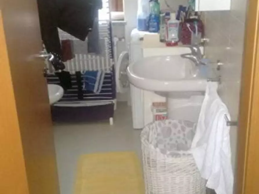 Immagine 6 di Appartamento in affitto  in via Ticozzi 17 a Como