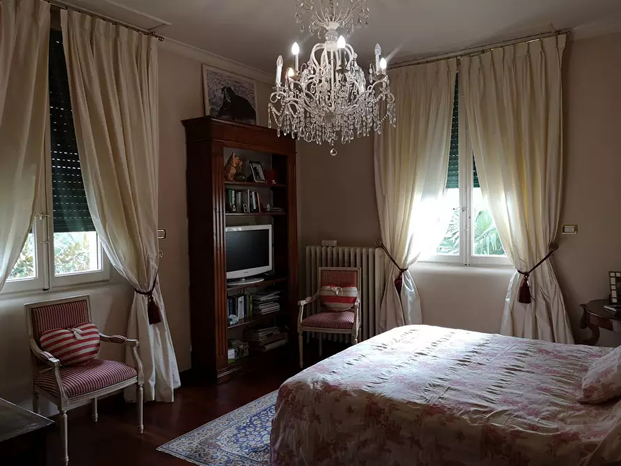 Immagine 5 di Villa in vendita  a Ravenna