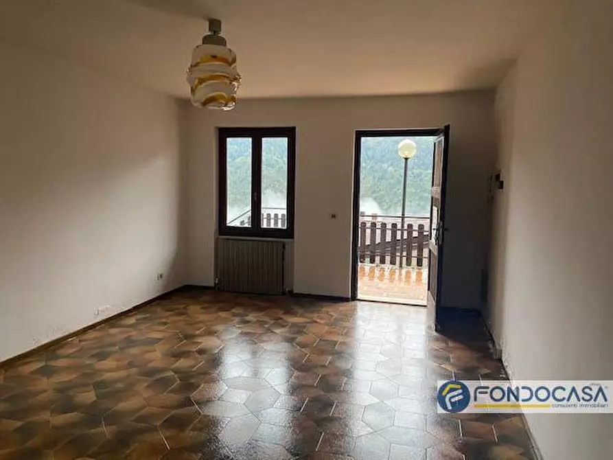 Immagine 6 di Appartamento in vendita  in Via XXIV Maggio a Capovalle