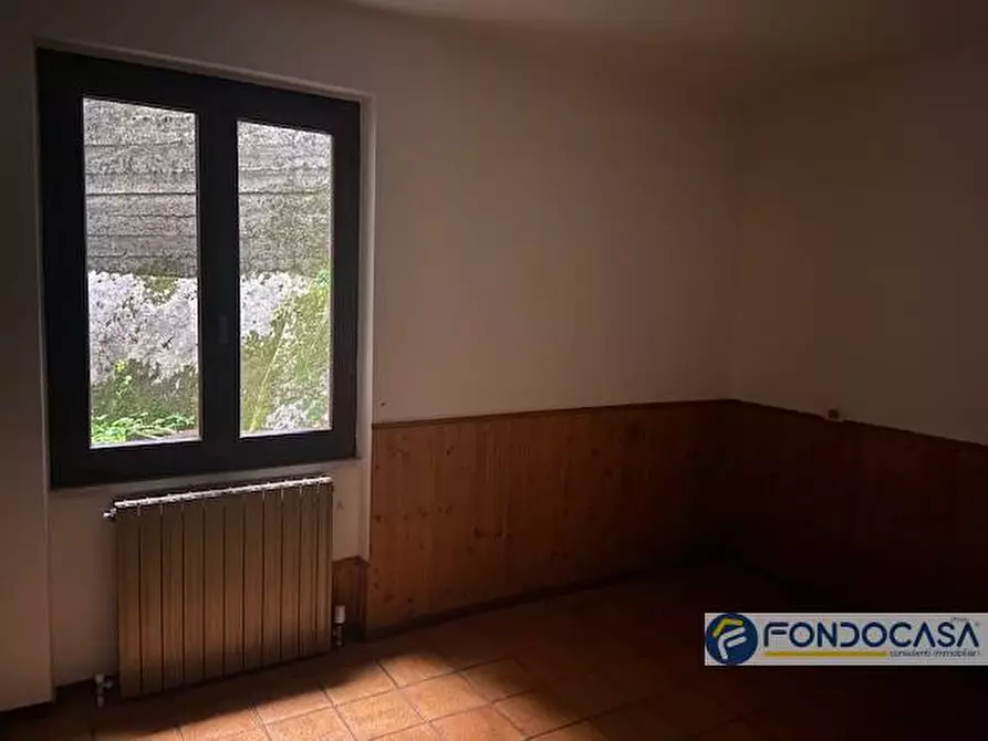 Immagine 12 di Appartamento in vendita  in Via XXIV Maggio a Capovalle