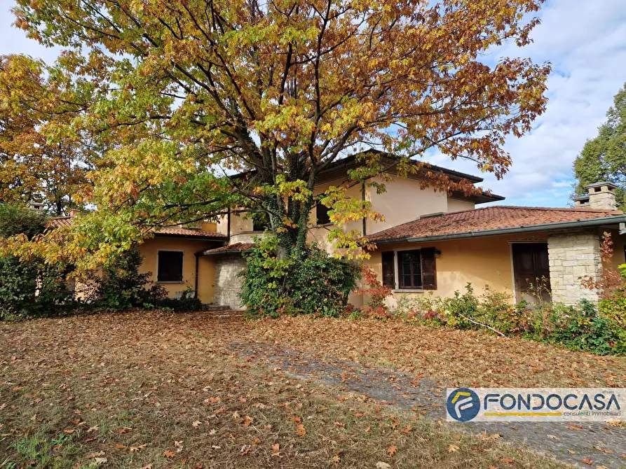 Immagine 2 di Villa in vendita  in VIA SELVA a Cazzago San Martino