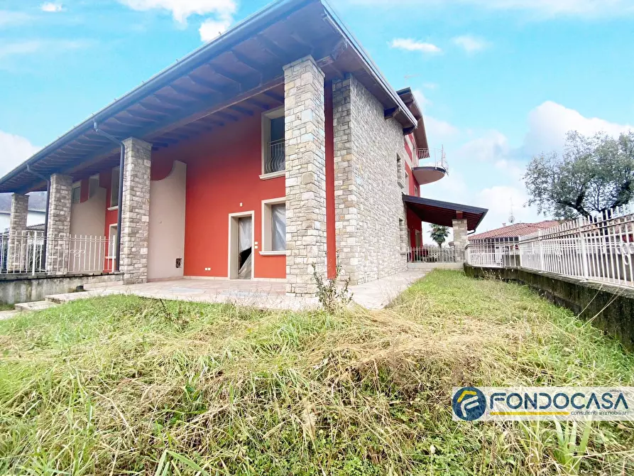 Immagine 3 di Loft/Open space in vendita  a Capriolo