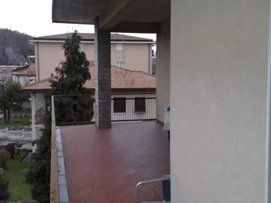 Immagine 9 di Appartamento in vendita  in via grilloni 35 a Como