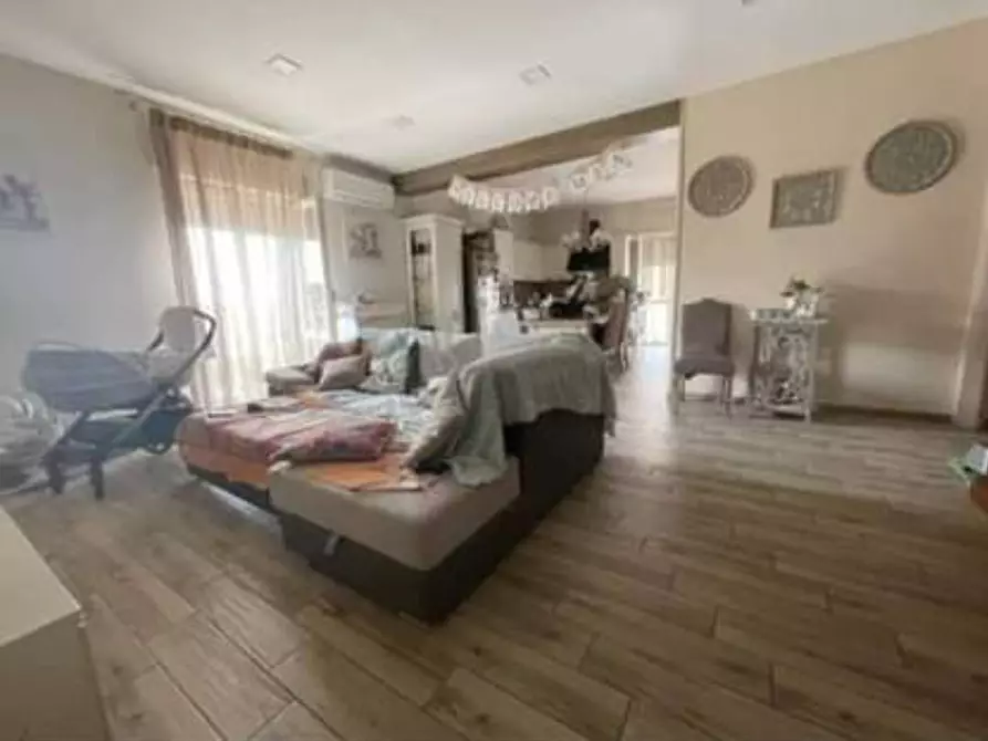 Immagine 1 di Appartamento in vendita  in via Raffaello a Giugliano In Campania