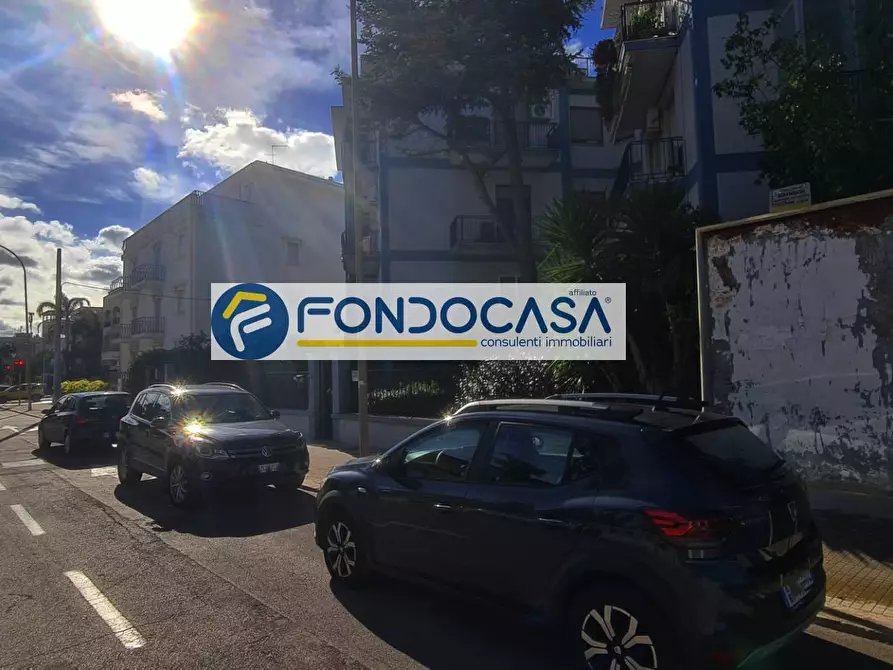 Immagine 2 di Appartamento in vendita  in Via Medaglie D'oro 25 a Brindisi