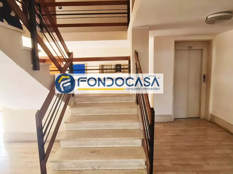 Immagine 4 di Appartamento in vendita  in Via Medaglie D'oro 25 a Brindisi