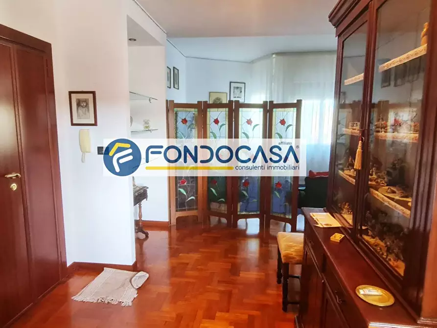 Immagine 6 di Appartamento in vendita  in Via Medaglie D'oro 25 a Brindisi