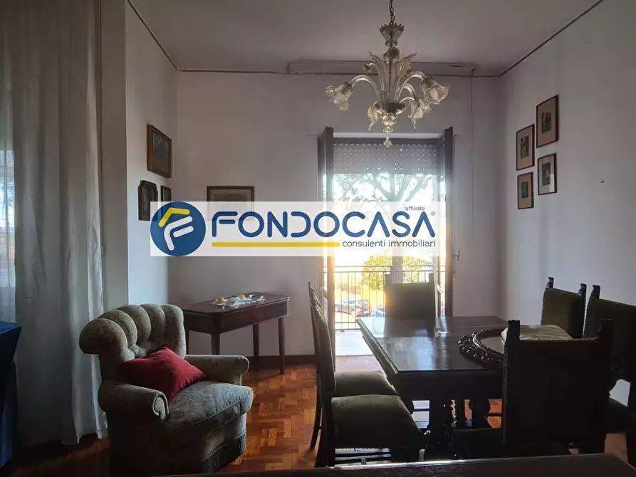 Immagine 11 di Appartamento in vendita  in Via Medaglie D'oro 25 a Brindisi