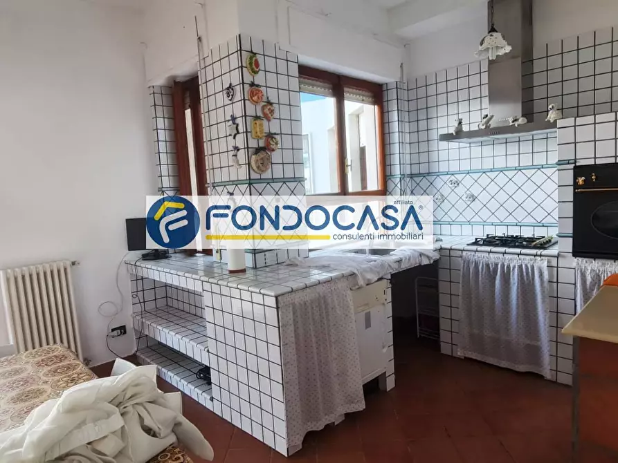 Immagine 14 di Appartamento in vendita  in Via Medaglie D'oro 25 a Brindisi