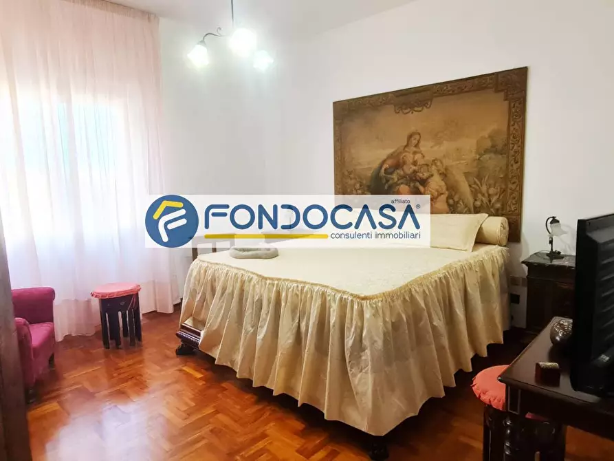 Immagine 21 di Appartamento in vendita  in Via Medaglie D'oro 25 a Brindisi