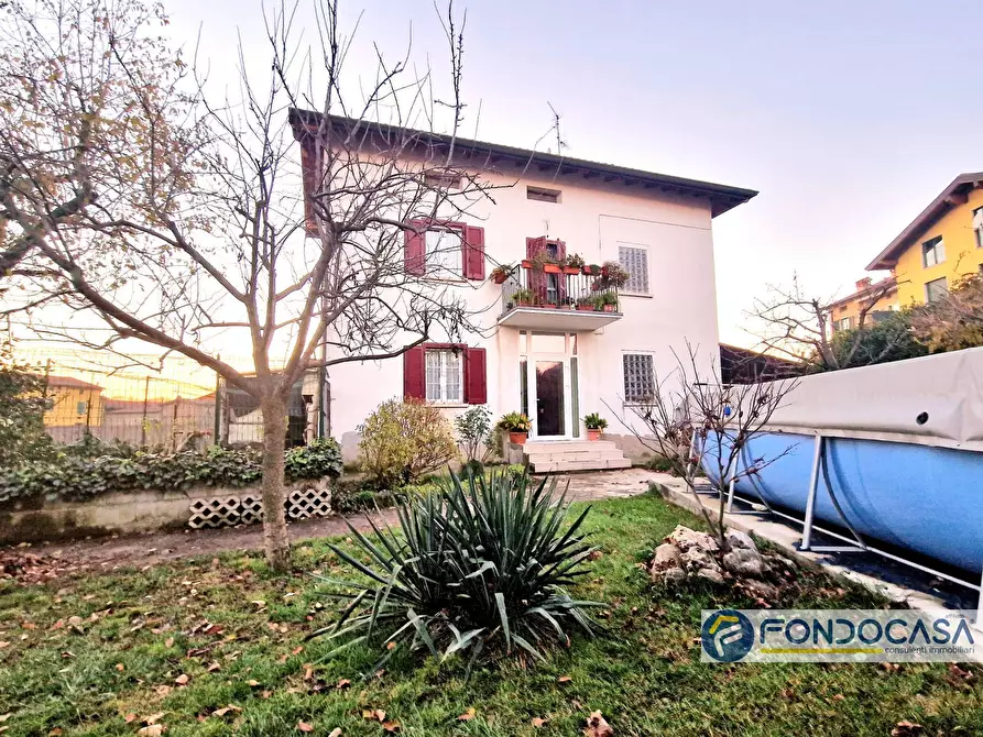 Immagine 1 di Villa in vendita  in Via Basso Castello a Cazzago San Martino