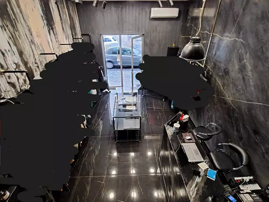 Immagine 2 di Attività commerciale in vendita  a Marigliano