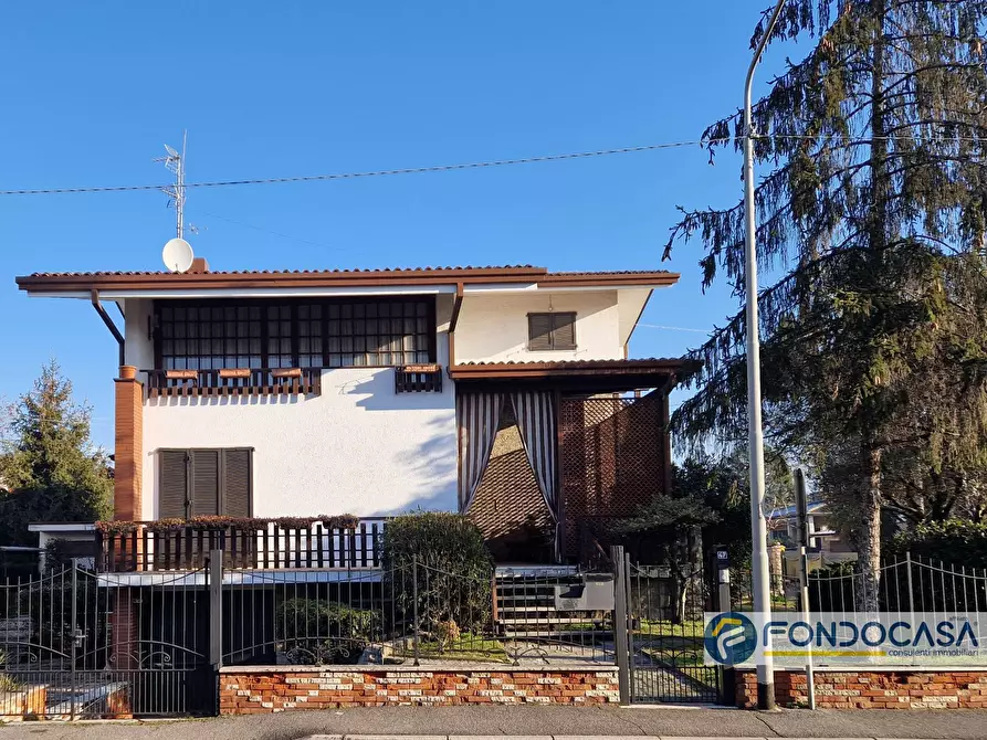 Immagine 1 di Villa in vendita  in Via Ghidoni 3 a Ospitaletto